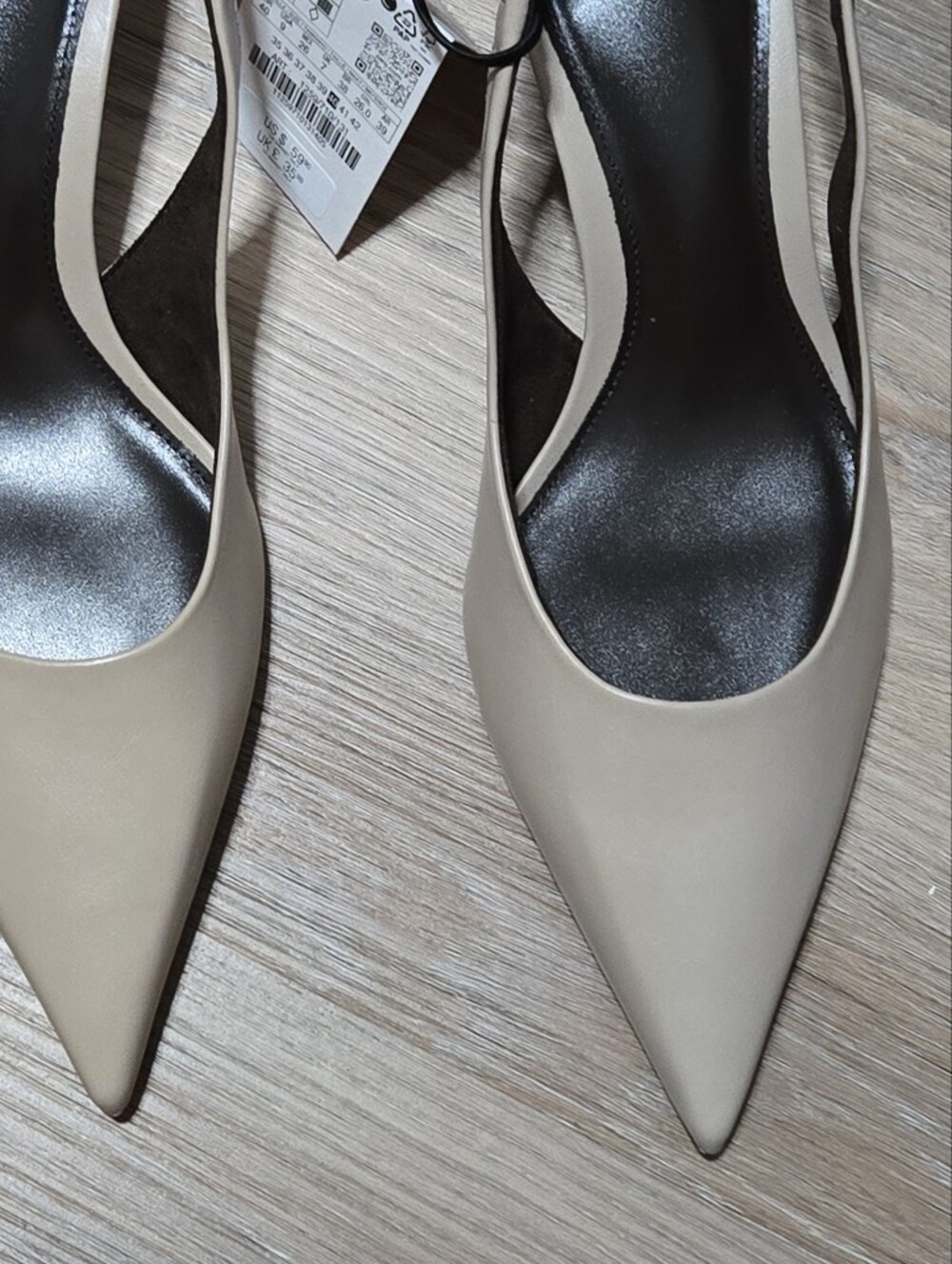 NWT Zara Classic Pointed-Toe Slingback Kitten Heel in Beige Size 9 - Picture 3 of 9